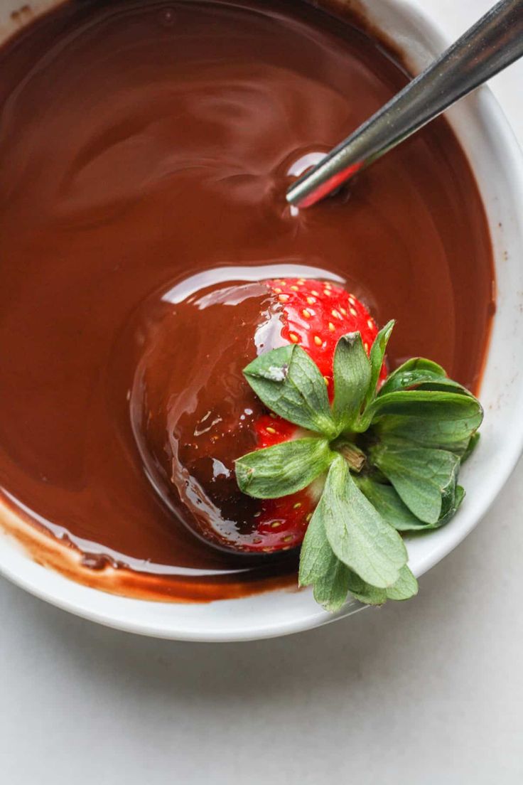 Strawberry Full Moon Recipe + Forecast